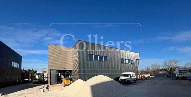 Plus de détails pour Bureau, Local d'activités à louer