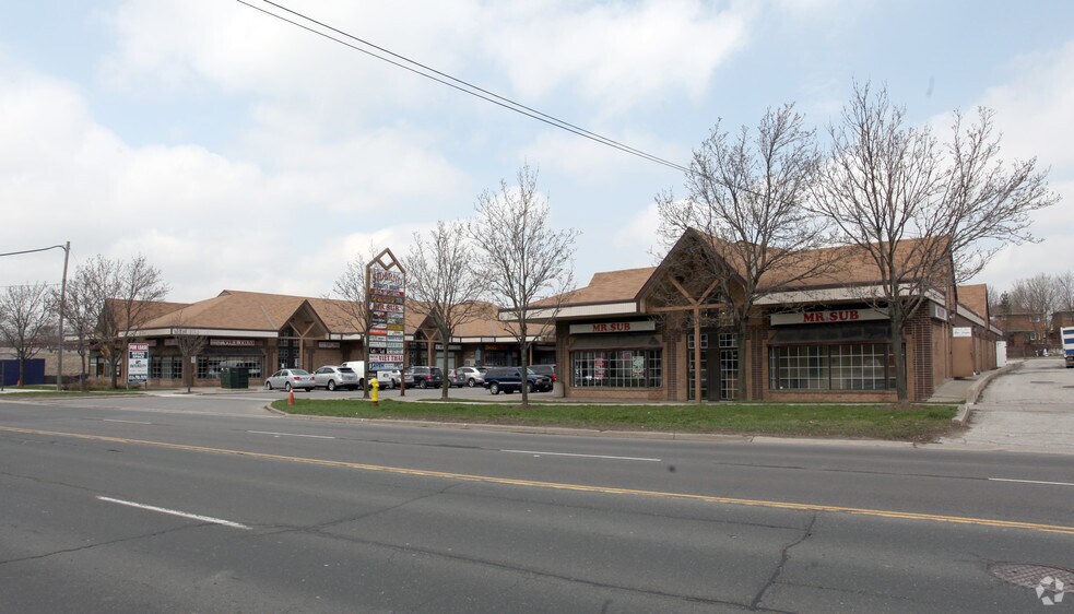2354 Major Mackenzie Dr, Vaughan, ON à vendre - Photo de l’immeuble – Image 3 sur 3