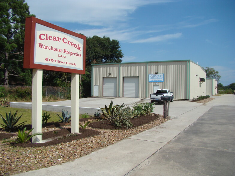 610 Clear Creek Ave, League City, TX à louer - Photo de l’immeuble – Image 1 sur 21