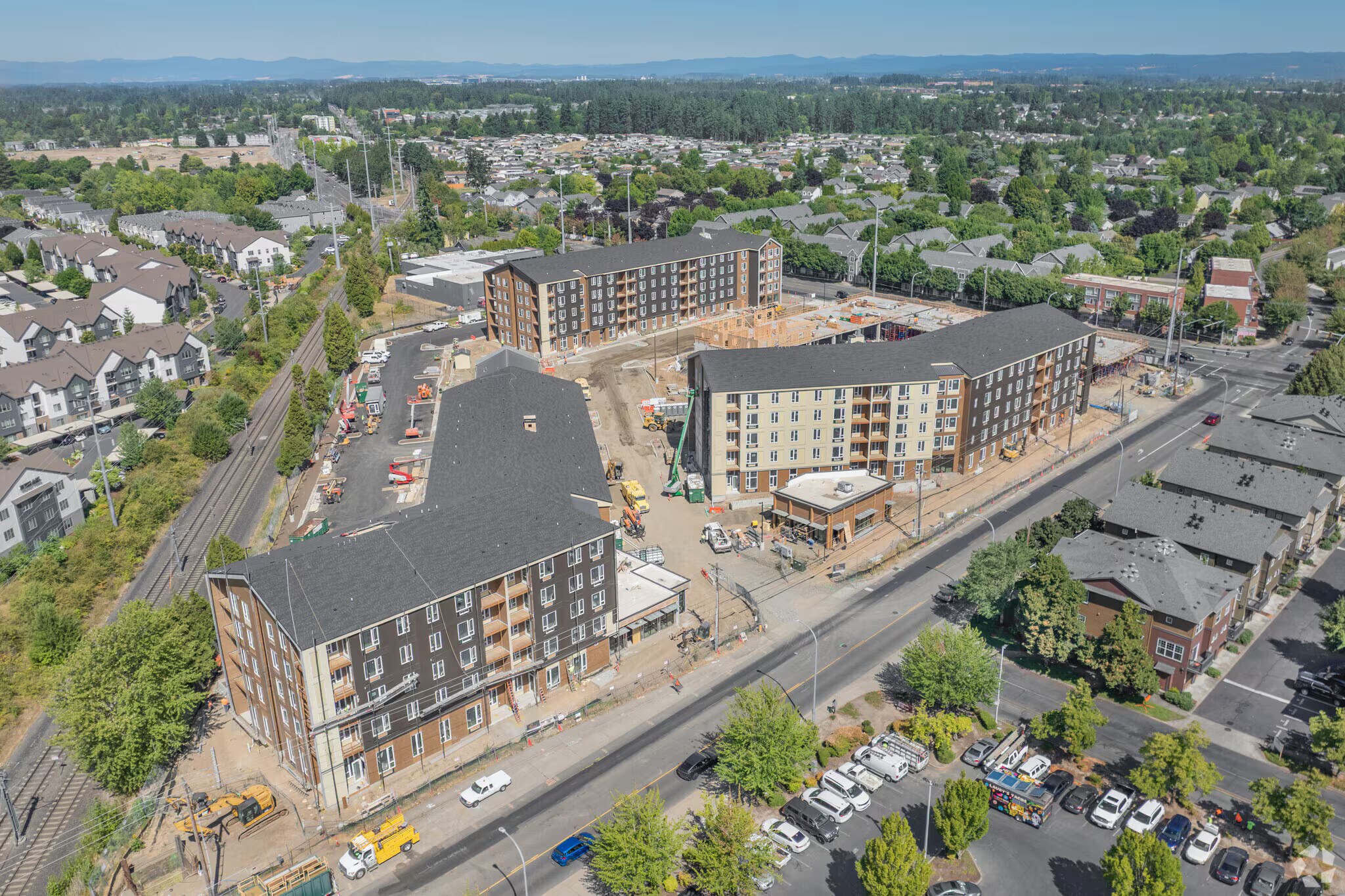 1145 SW 170th Ave, Beaverton, OR à louer Photo de l’immeuble– Image 1 sur 4