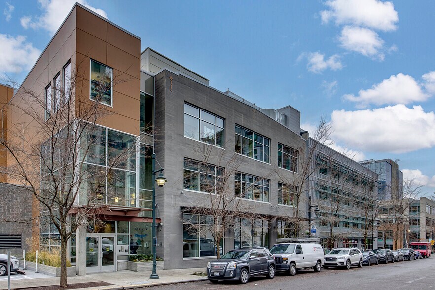 219 Terry Ave N, Seattle, WA à louer - Photo de l’immeuble – Image 2 sur 3