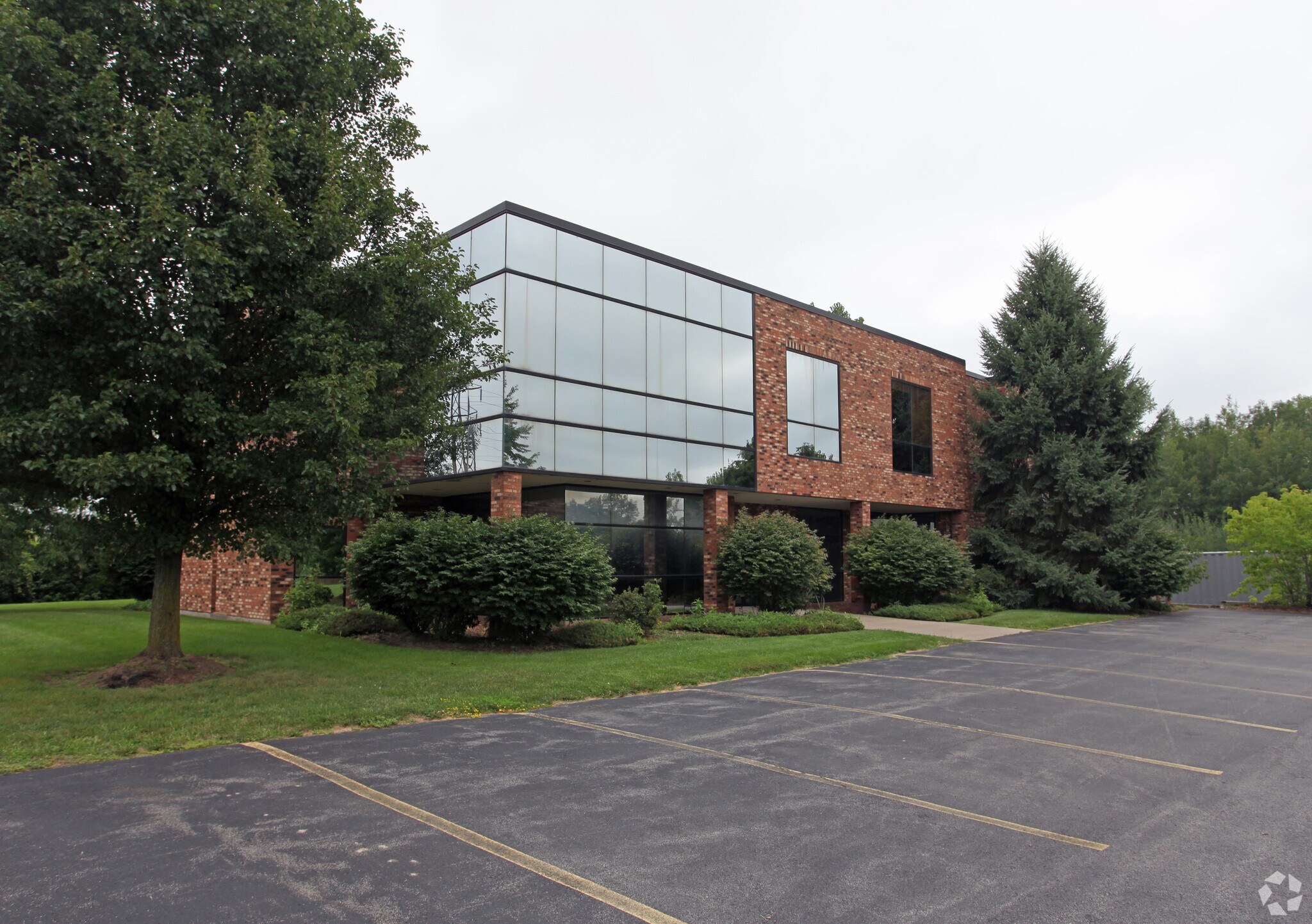 Woodard Industrial Park portefeuille de 3 biens à vendre sur LoopNet.fr Photo de l’immeuble– Image 1 sur 15