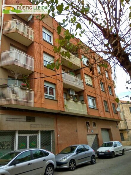 Immeuble residentiel dans Tàrrega, Lérida à vendre - Photo principale – Image 1 sur 1