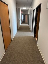 2700 E Enterprise Ave, Appleton, WI à louer Photo intérieure– Image 2 sur 5