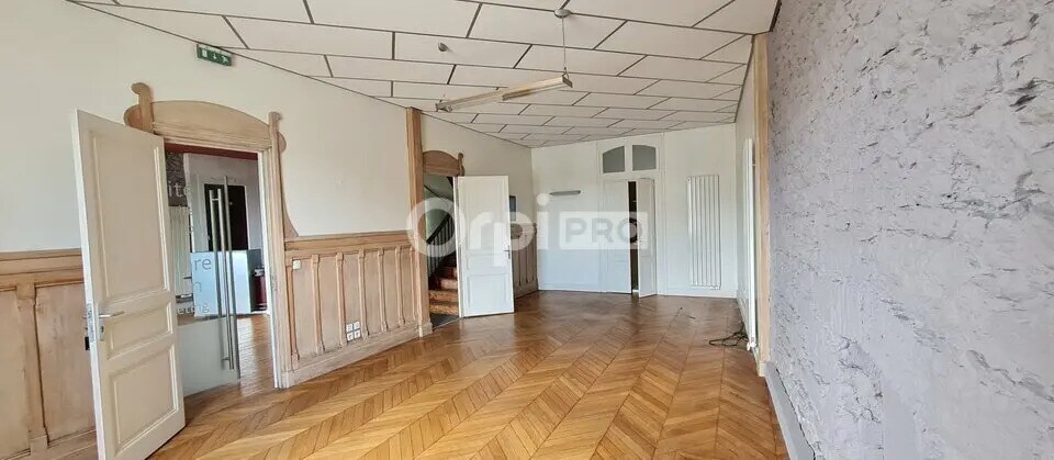 Bureau dans Saint-Brieuc à louer - Photo de l’immeuble – Image 2 sur 8