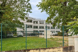 Plus de détails pour 119 Avenue Louis Roche, Gennevilliers - Bureau à louer