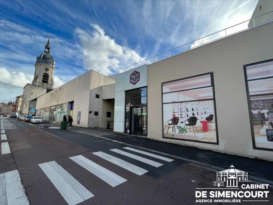 Local commercial dans Amiens à louer Photo de l’immeuble– Image 1 sur 2