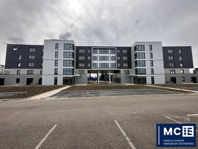 Plus de détails pour Bureau à louer