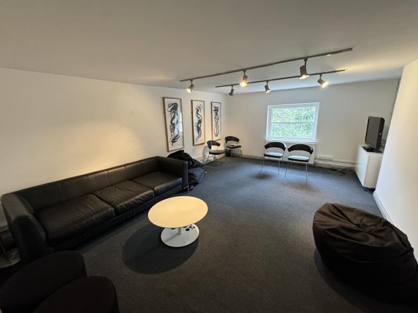 8 Well Walk, Cheltenham à louer Photo intérieure– Image 1 sur 2