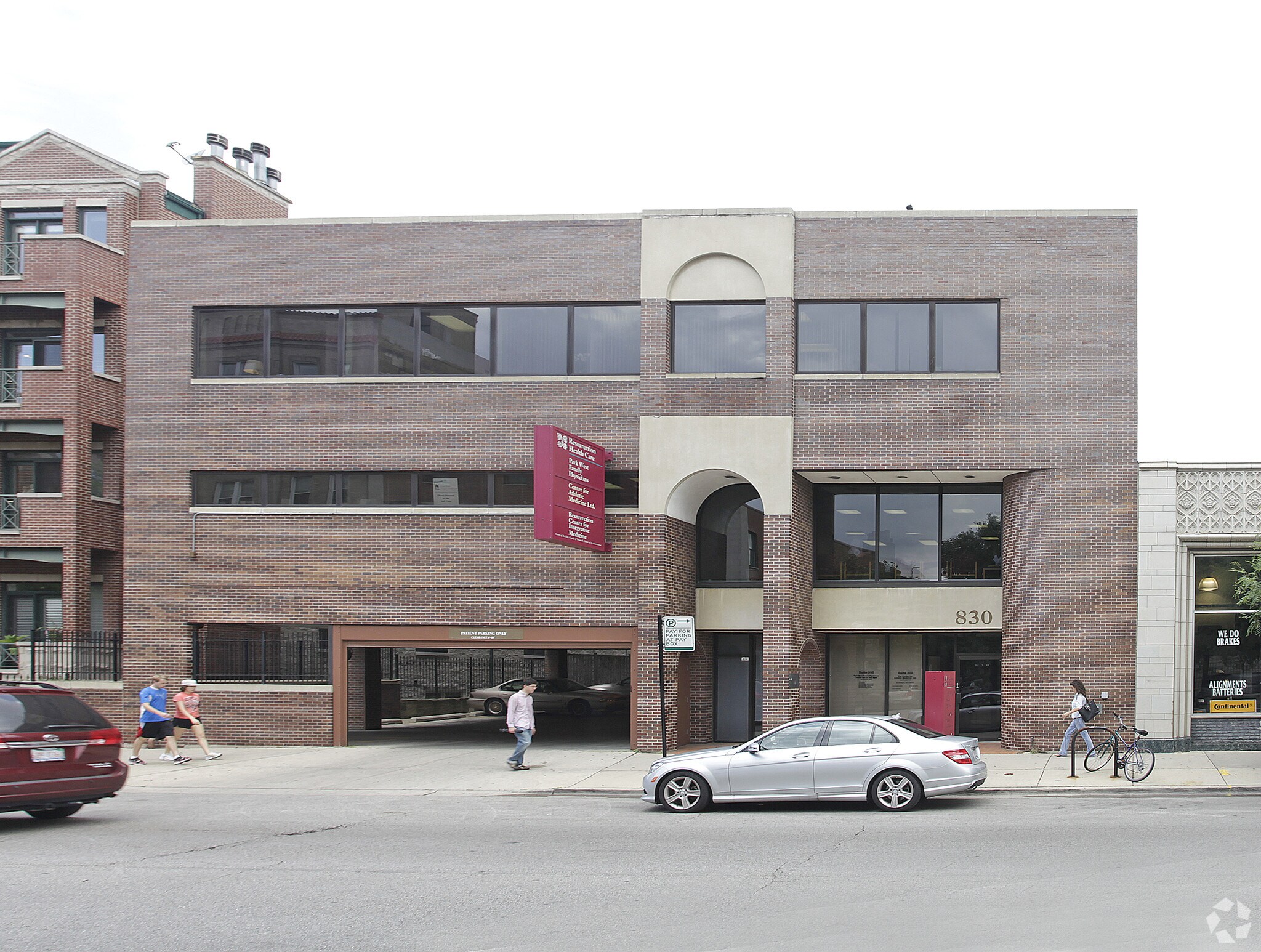 828-830 W Diversey Pky, Chicago, IL à vendre Photo principale– Image 1 sur 3