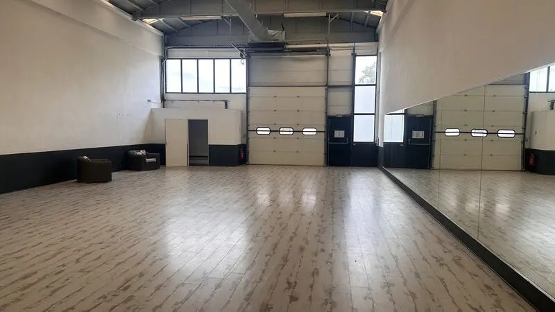 Bureau dans Genay à louer - Photo intérieure – Image 2 sur 6