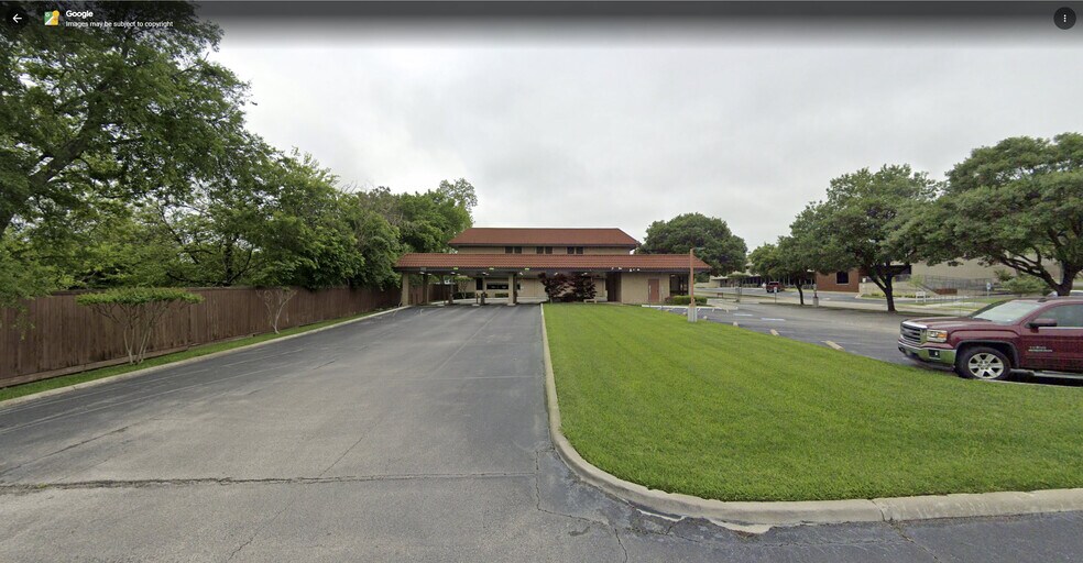 7474 Ferguson Rd, Dallas, TX à vendre - Photo de l’immeuble – Image 3 sur 3