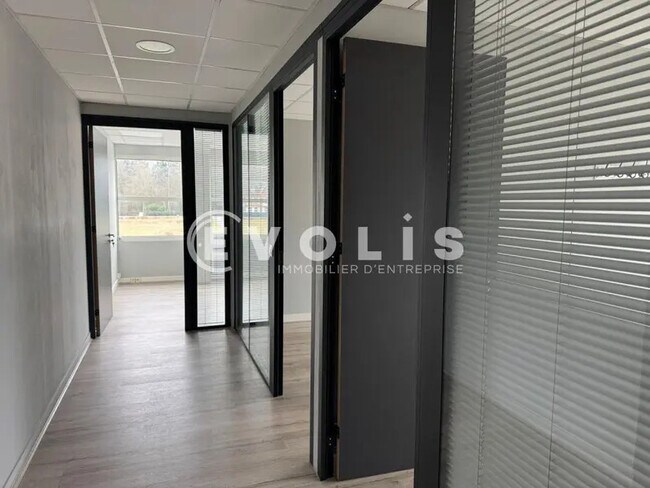 Plus de détails pour Bureau à louer