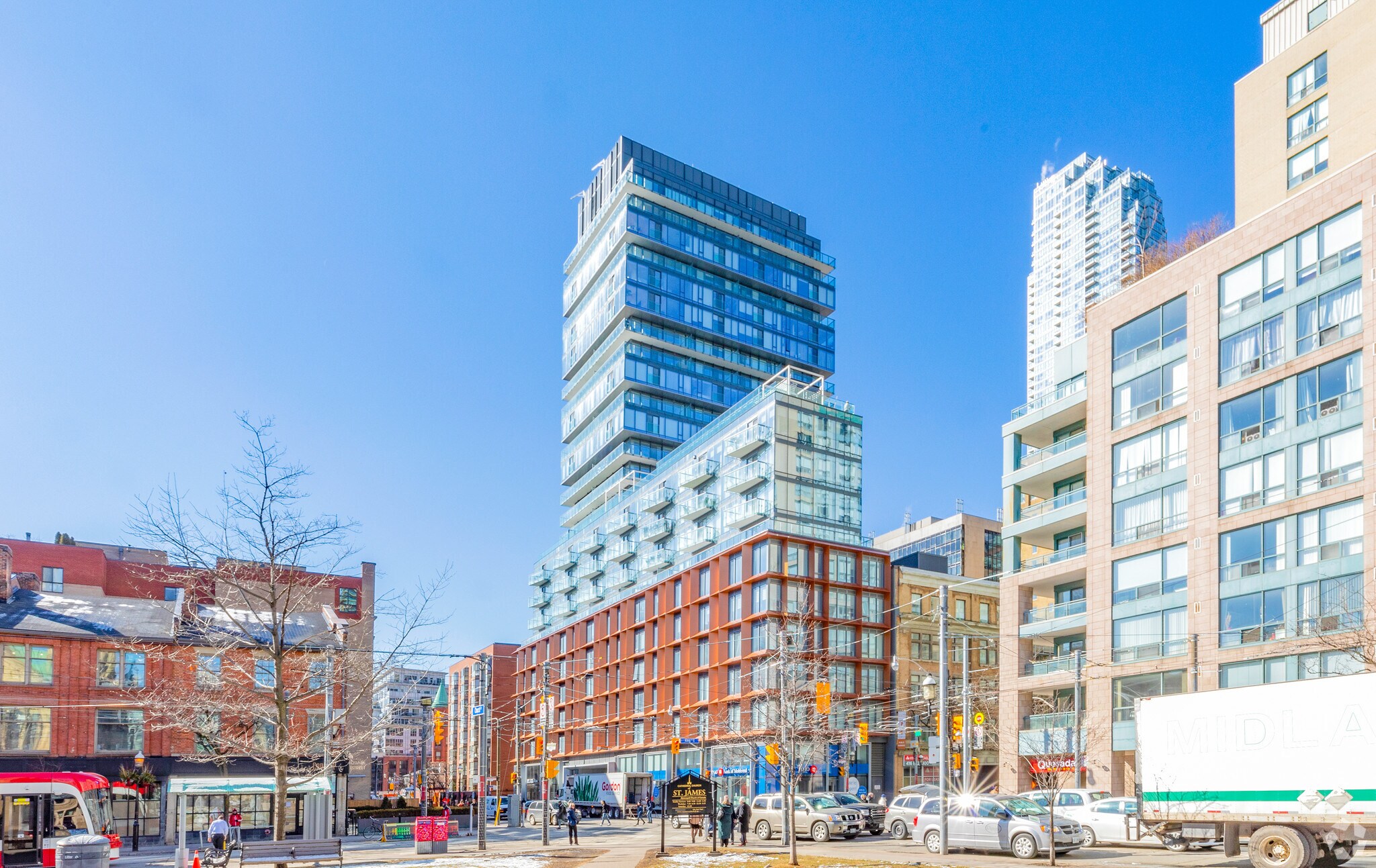 60 Colborne St, Toronto, ON à louer Photo de l’immeuble– Image 1 sur 3