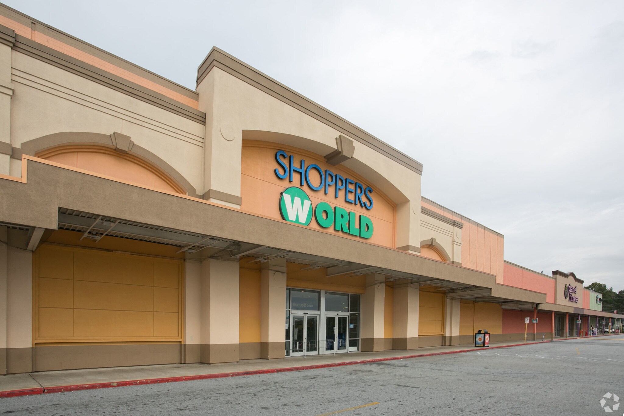 4166 Buford Hwy NE, Atlanta, GA à louer Photo de l’immeuble– Image 1 sur 6