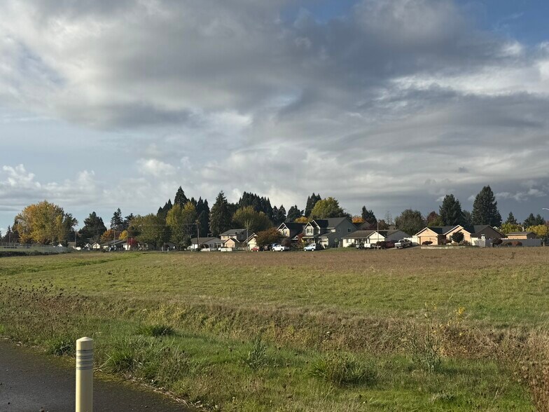 Tax Lot 200 - Walker Rd NE, Salem, OR à vendre - Photo principale – Image 1 sur 2