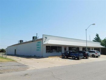 121 SW B Ave, Lawton, OK à vendre - Photo principale – Image 1 sur 1