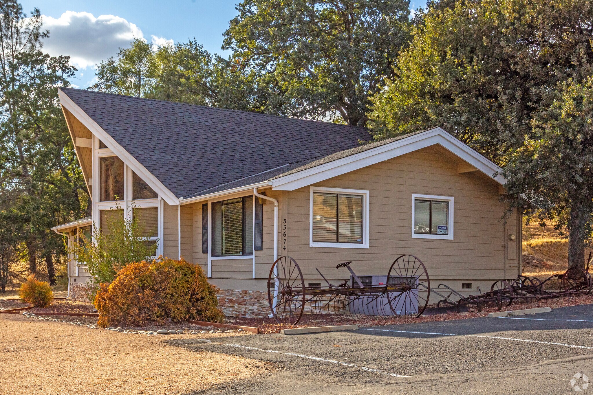 35674 Highway 41, Coarsegold, CA à vendre Photo principale– Image 1 sur 3