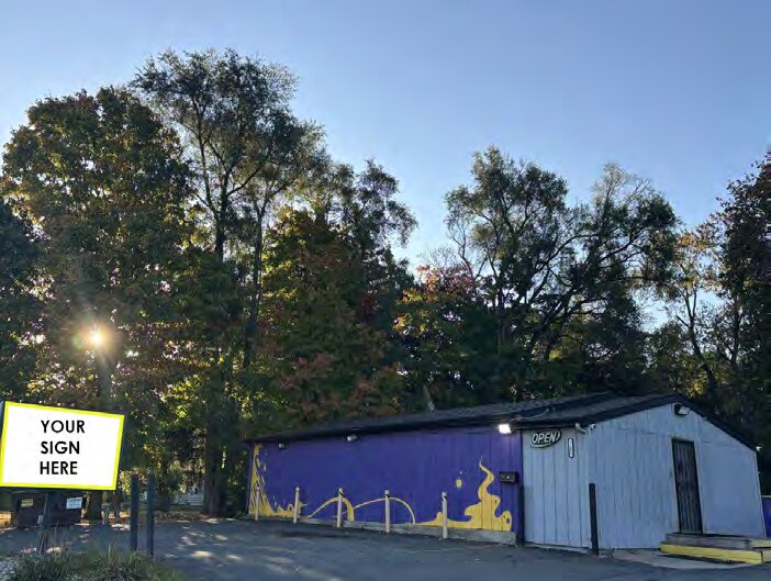 3141 Page Ave, Jackson, MI à vendre - Photo de l’immeuble – Image 2 sur 15