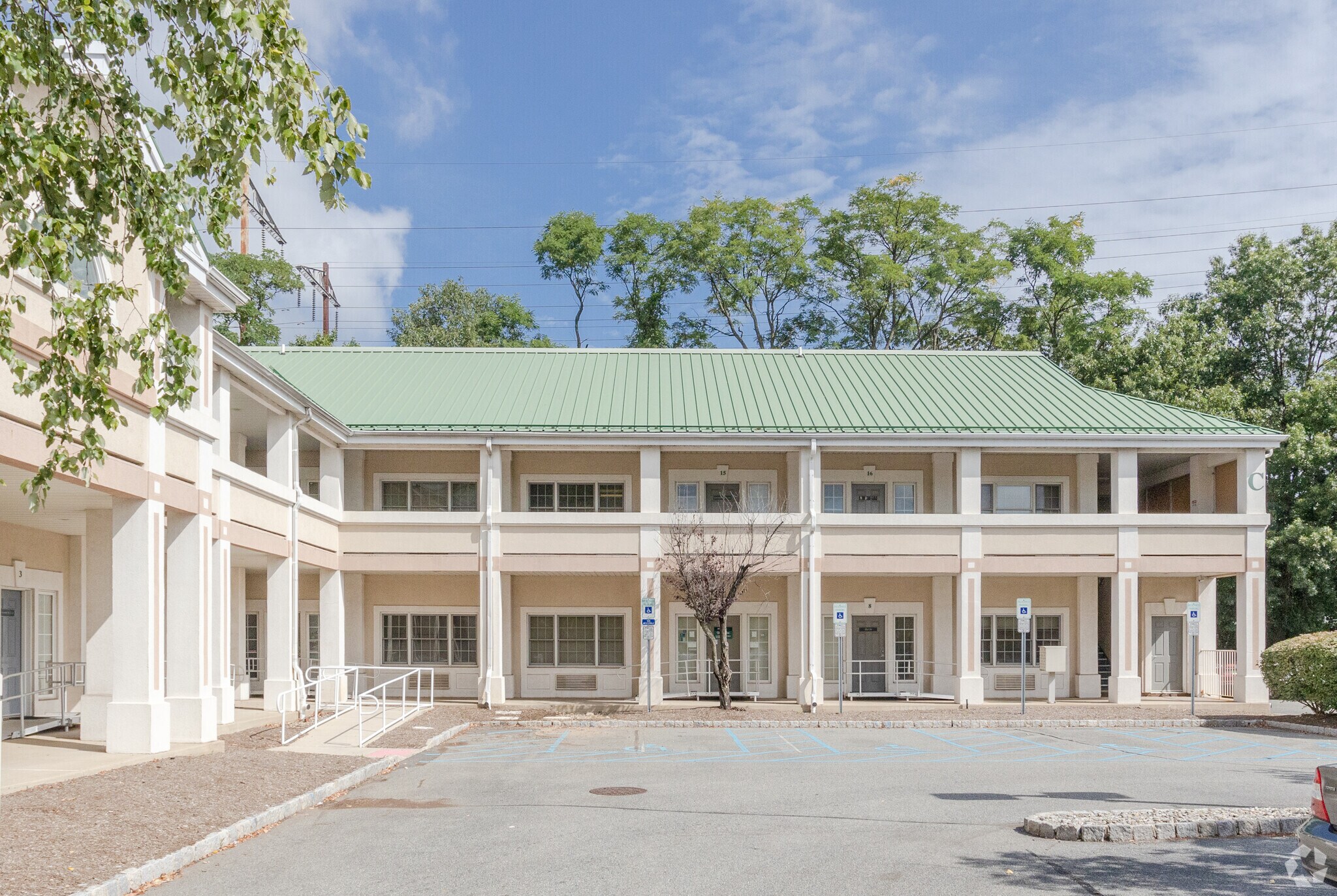 1-16 Bridge St, Metuchen, NJ à louer Photo de l’immeuble– Image 1 sur 7