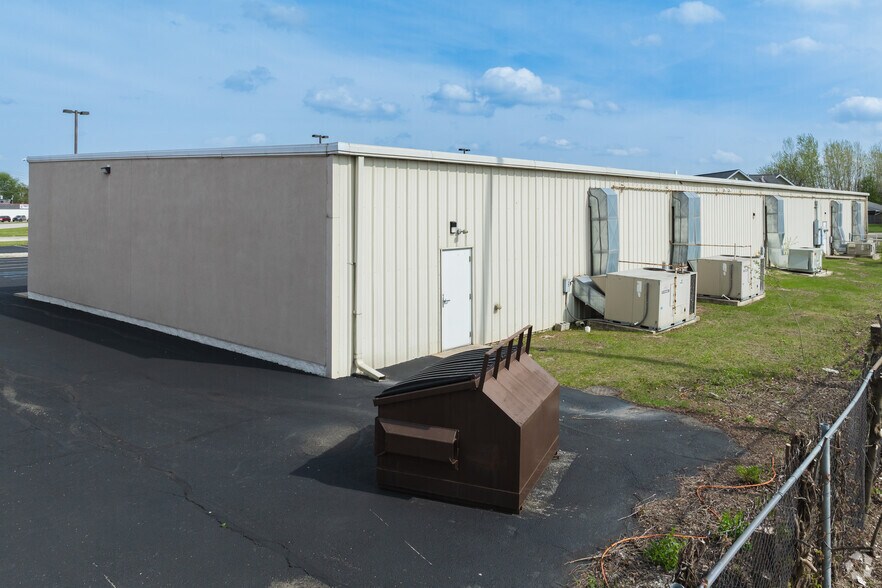 500-510 Commerce Park Blvd, Northwood, OH à vendre - Photo de l’immeuble – Image 3 sur 5