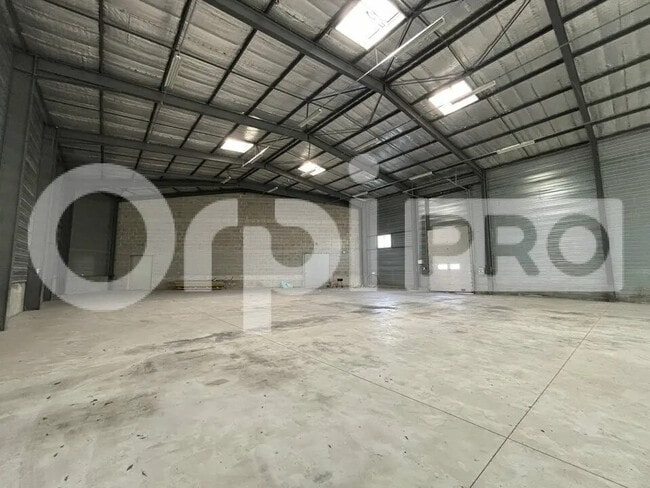 Plus de détails pour Industriel/Logistique à louer