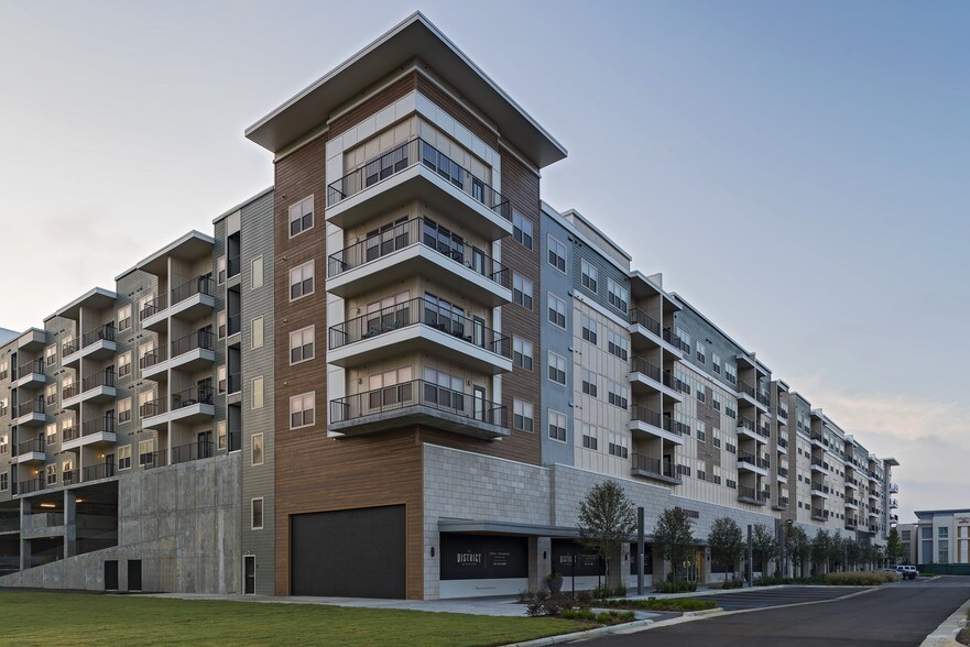 1200 Eastover Dr, Jackson, MS à louer - Photo de l’immeuble – Image 3 sur 5