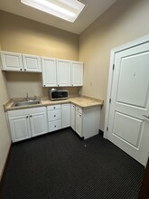 502 Court St, Utica, NY à vendre Photo intérieure– Image 2 sur 4