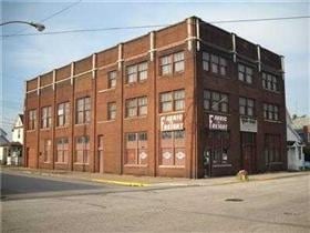 Plus de détails pour 660 W Tuscarawas Ave, Barberton, OH - Industriel/Logistique à vendre