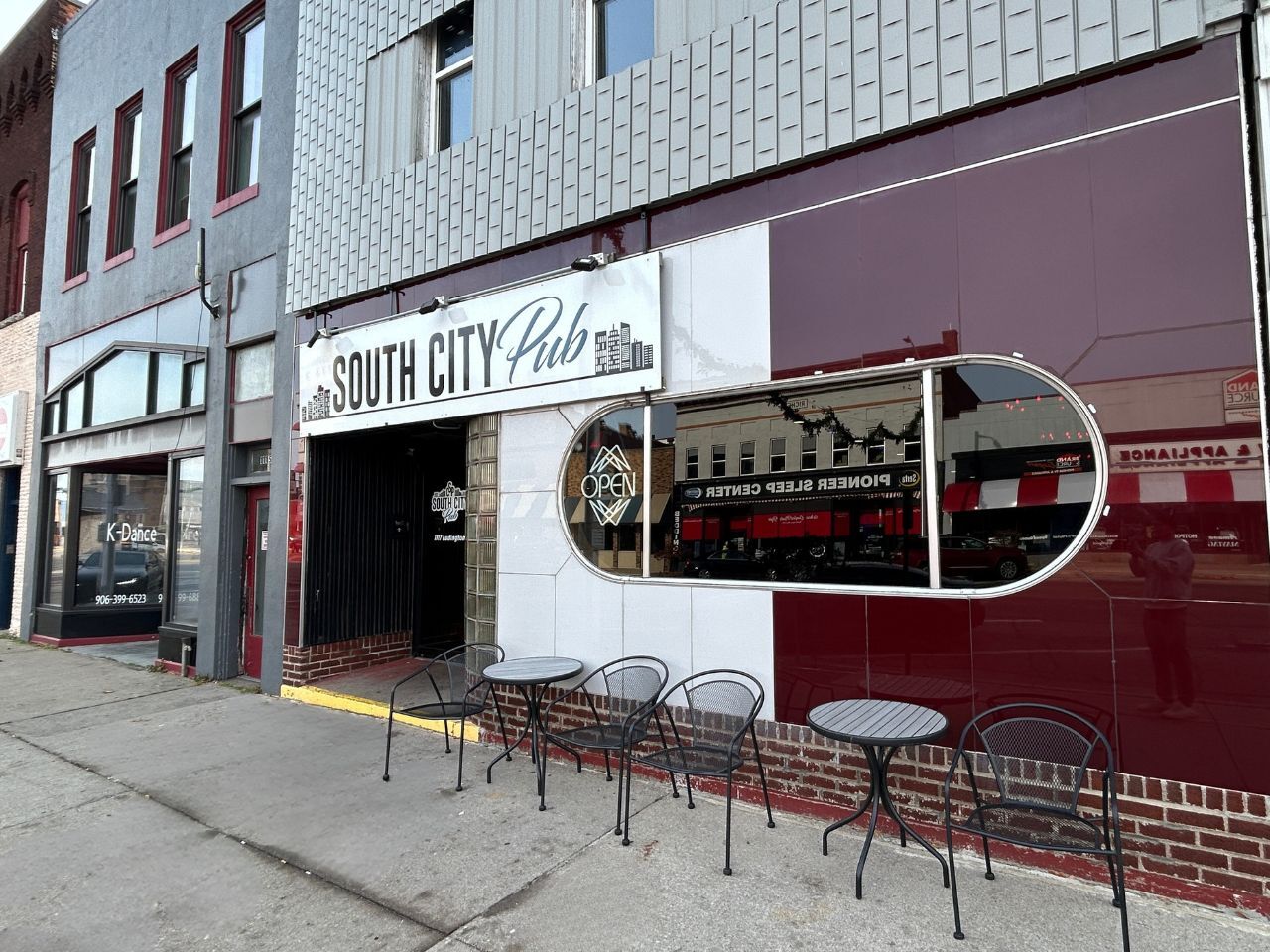 1117 Ludington St, Escanaba, MI à vendre Photo principale– Image 1 sur 33