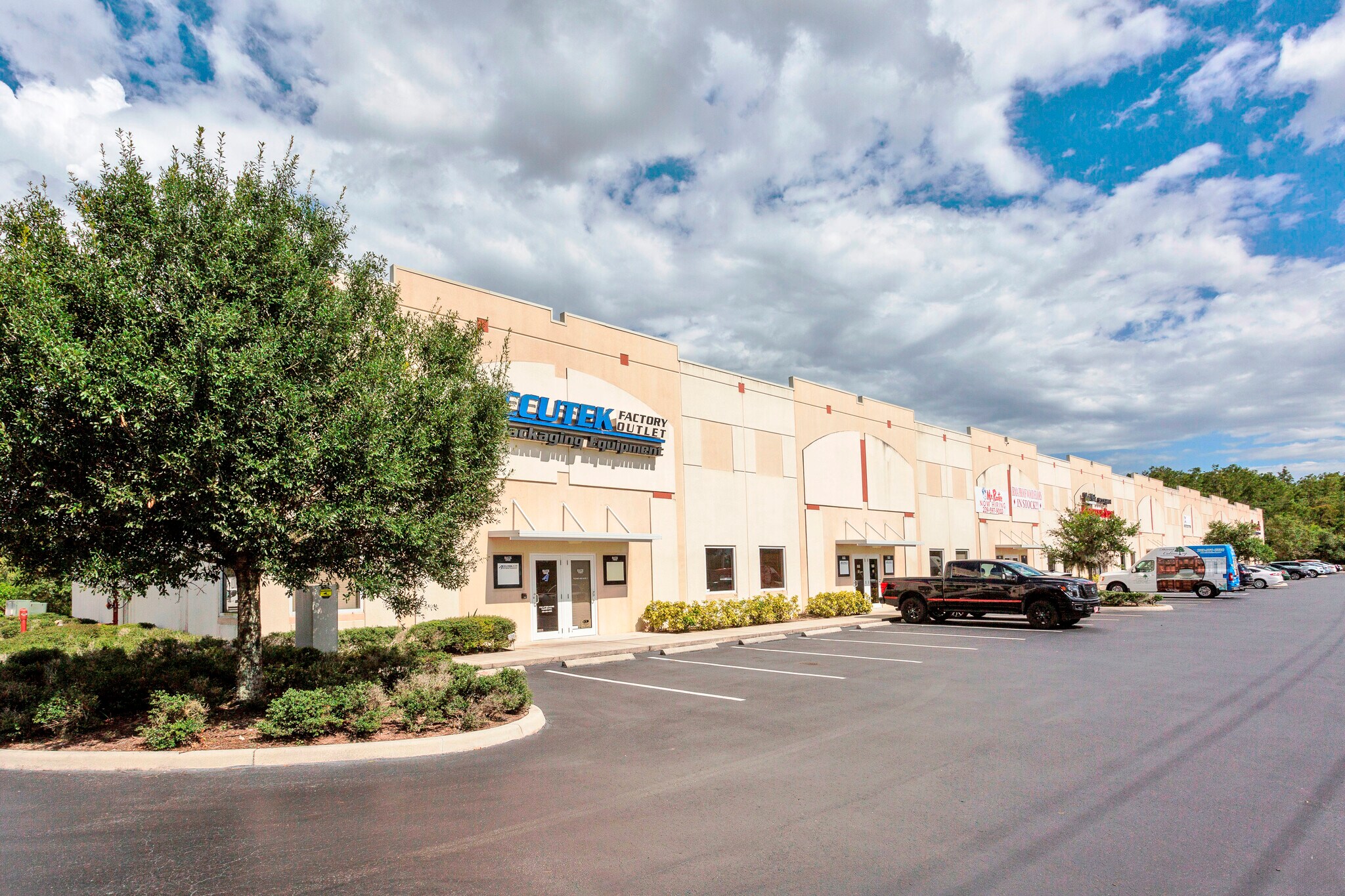 14231 W Jetport Loop, Fort Myers, FL à louer Photo principale– Image 1 sur 10