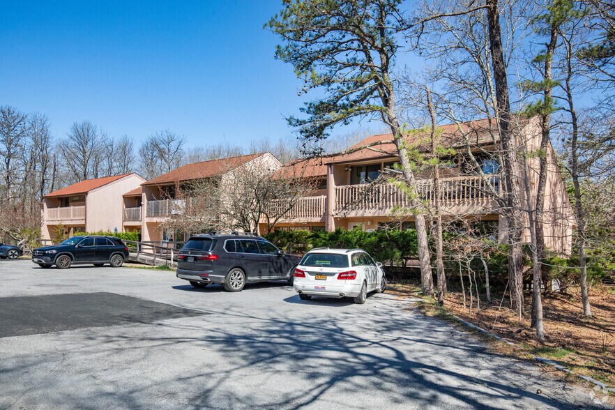 16 Goodfriend Dr, East Hampton, NY à louer - Photo principale – Image 3 sur 24
