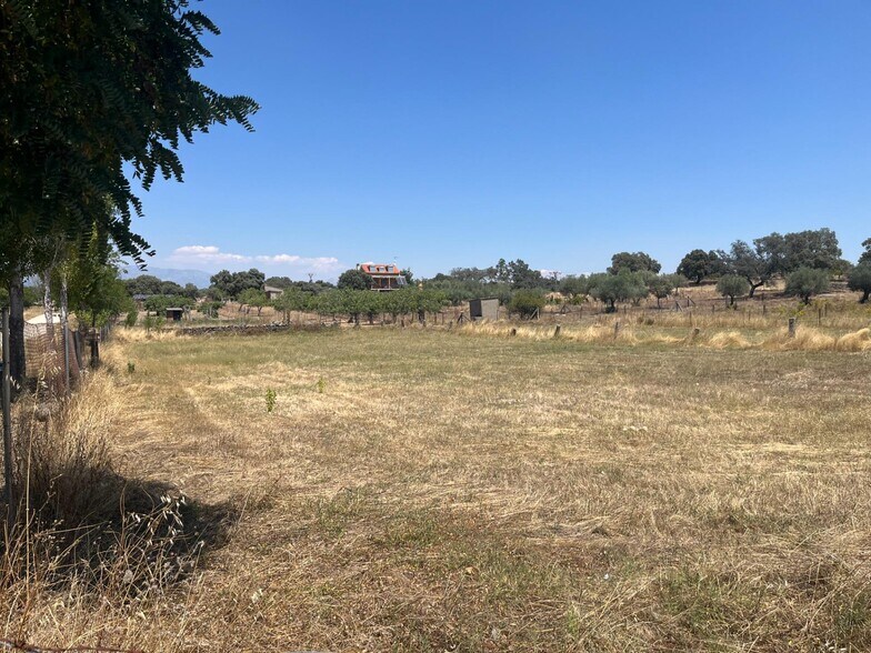 Terrain dans Navalcán, Toledo à vendre - Photo de la construction – Image 2 sur 8