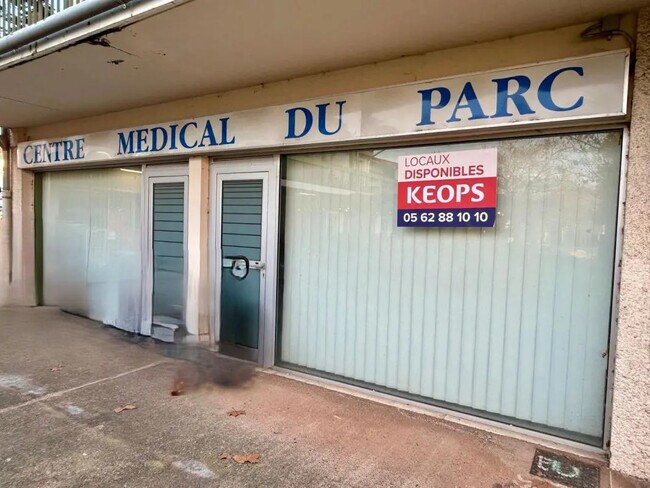 Plus de détails pour Local commercial à louer