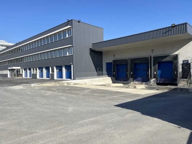 Plus de détails pour 11 Avenue Albert Einstein, Le Blanc-Mesnil - Bureau, Industriel/Logistique à louer