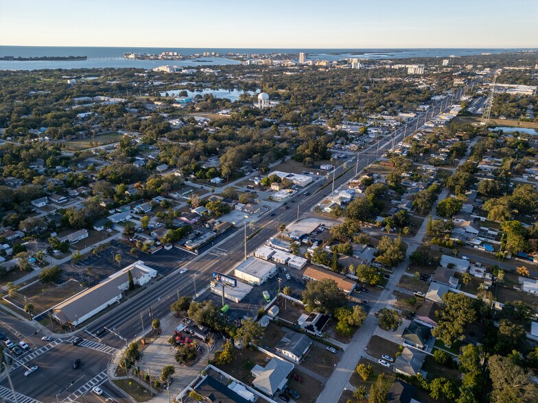 1569 S Missouri Ave, Clearwater, FL à louer - Photo de l’immeuble – Image 3 sur 20