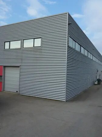 Industriel/Logistique dans Vannes à louer Photo de l’immeuble– Image 1 sur 2