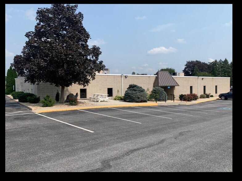 144 S 8th St, Chambersburg, PA à louer - Photo de l’immeuble – Image 2 sur 7