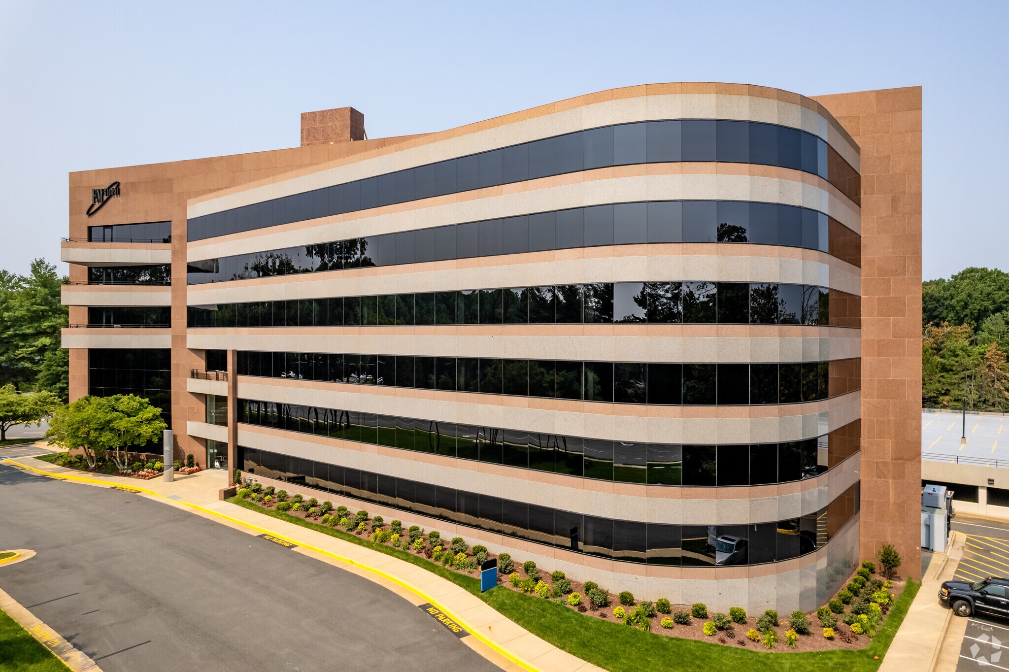 2100 Reston Pkwy, Reston, VA à louer Photo principale– Image 1 sur 20