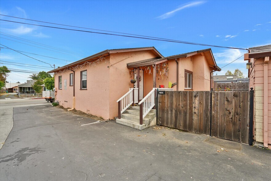 21806-21832 Meekland Ave, Hayward, CA à vendre - Photo de l’immeuble – Image 3 sur 24
