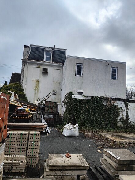 615 Macdade Blvd, Collingdale, PA à vendre - Photo de l’immeuble – Image 3 sur 11