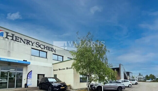 Plus de détails pour Bureau, Local d'activités à louer