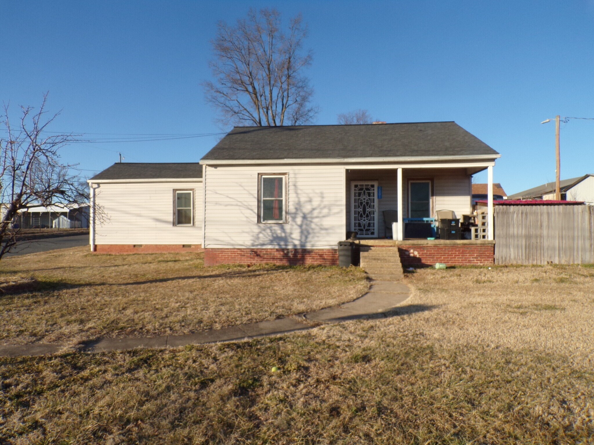 3001 McConnell Rd, Greensboro, NC à vendre Photo principale– Image 1 sur 3