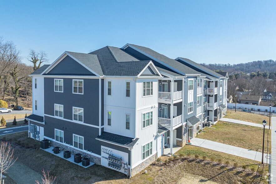 41 Wttr Ln, Westminster, MD à vendre - Photo principale – Image 1 sur 36