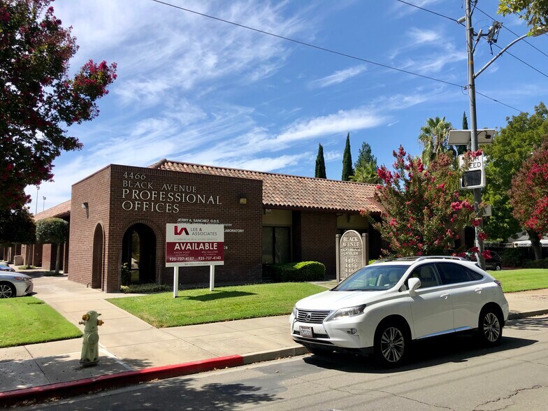 4466 Black Ave, Pleasanton, CA à louer - Photo de l’immeuble – Image 1 sur 1