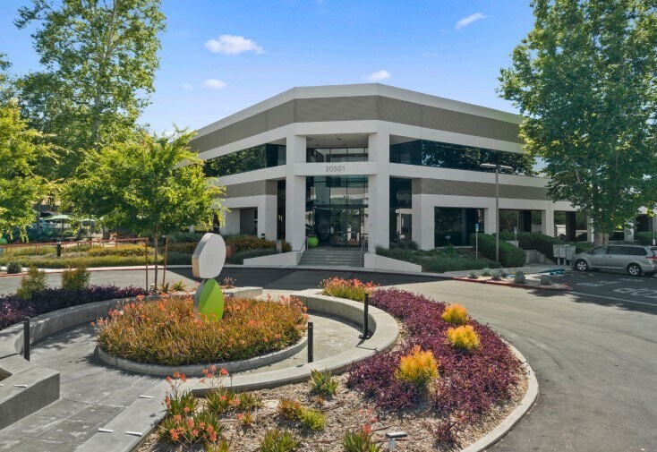 30501 Agoura Rd, Agoura Hills, CA à louer Photo de l’immeuble– Image 1 sur 4
