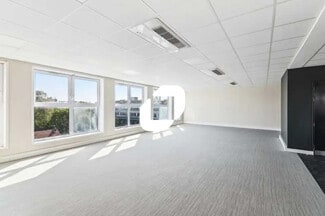 Plus de détails pour 52 Rue Paul Vaillant-Couturier, Malakoff - Bureau, Local d'activités à louer