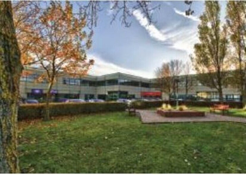 Silverthorne Way, Waterlooville à louer - Photo de l’immeuble – Image 2 sur 3