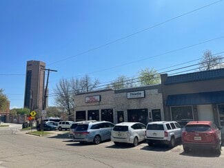 Plus de détails pour 1421 Oakland St, Denton, TX - Local commercial à louer