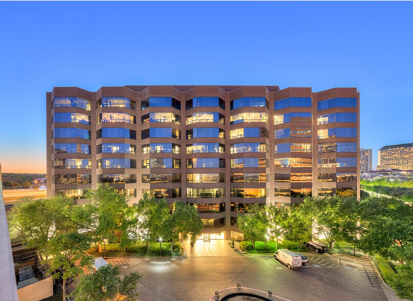 400 E Las Colinas Blvd, Irving, TX à louer - Photo de l’immeuble – Image 3 sur 46
